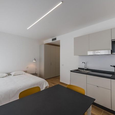 Modern Studios Мендризио Экстерьер фото